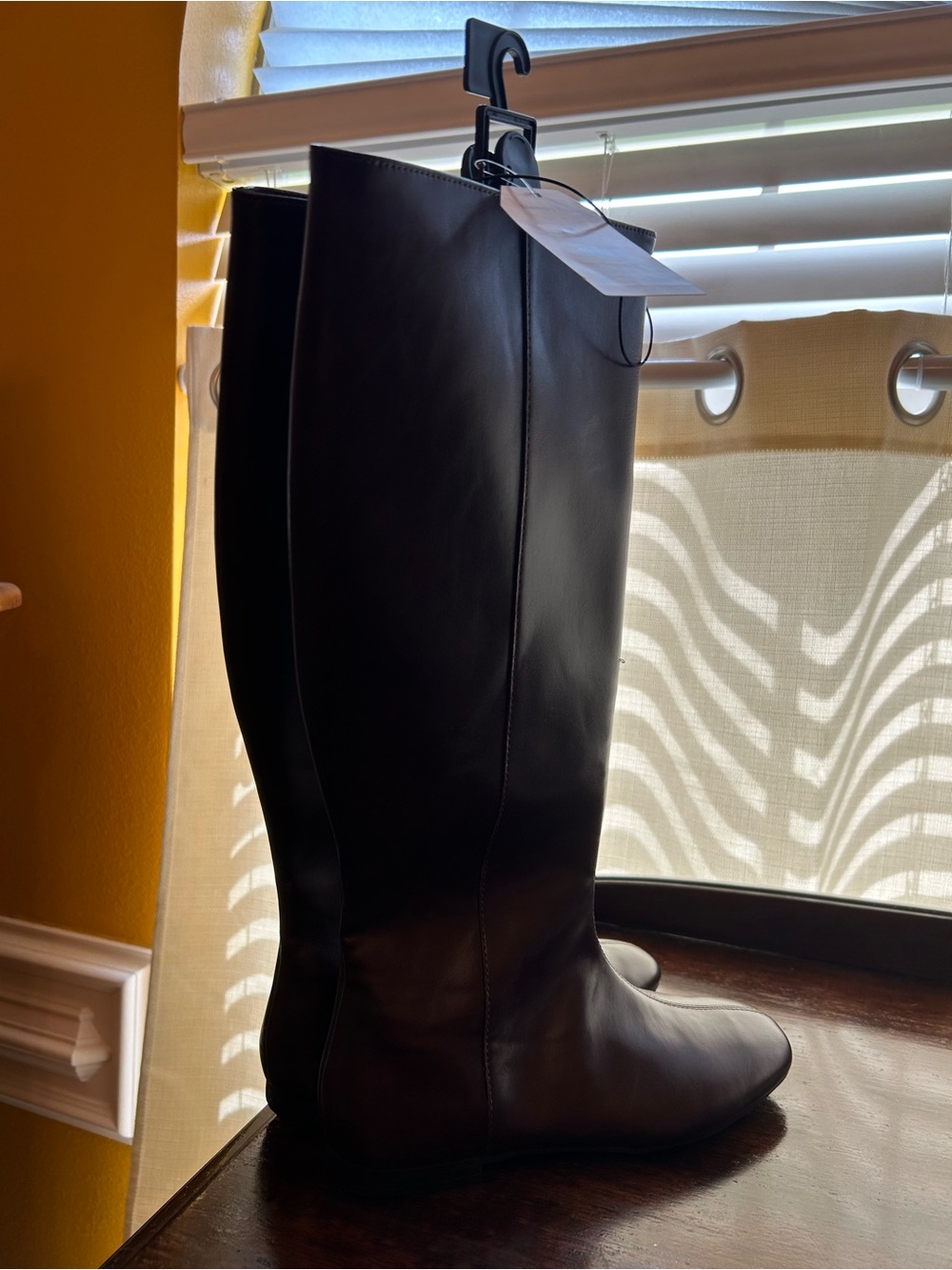 Time and Tru Size 7 Tall Burgundy Faux Leather Flat Boots w/Minor Stitch Flaw
